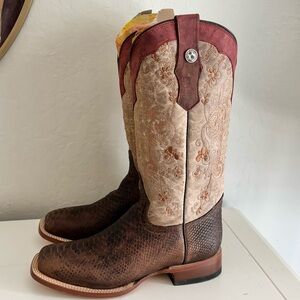 Tanner Mark Multicolor Floral Embroidered Python Print Toe Leather Boots 9.5 NWT